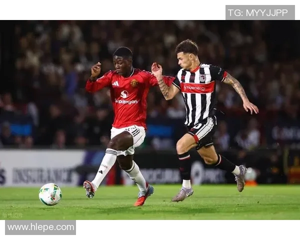 伯恩利与曼联激战正酣精彩直播全程回顾与分析 伯恩利与曼联激战正酣精彩直播全程回顾与分析