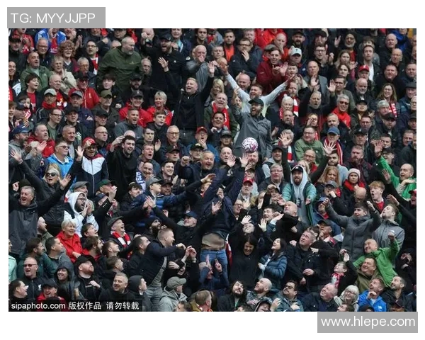 足球比赛全景直播视频回放带你重温精彩瞬间与战术分析