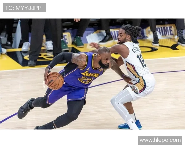 湖人对阵鹈鹕精彩原声回放全场比赛精彩瞬间尽在其中