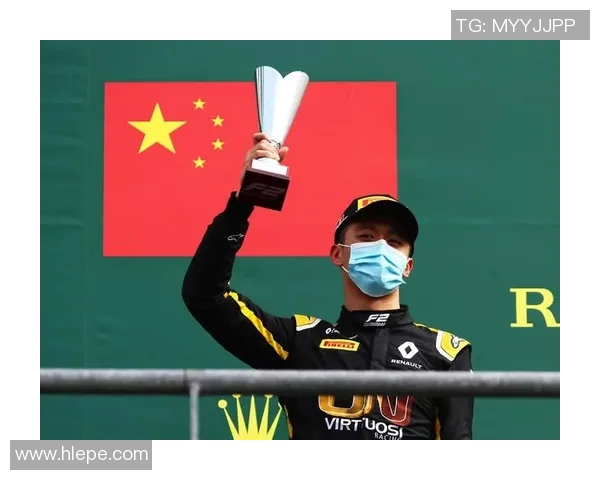 向鹏：从青涩少年到羽坛新星的奋斗与梦想之路